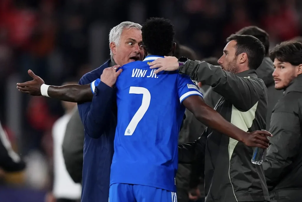 ဟိုဆေး မော်ရင်ညို ရီးရဲလ်မက်ဒရစ်ကို ပြန်လာမလား 